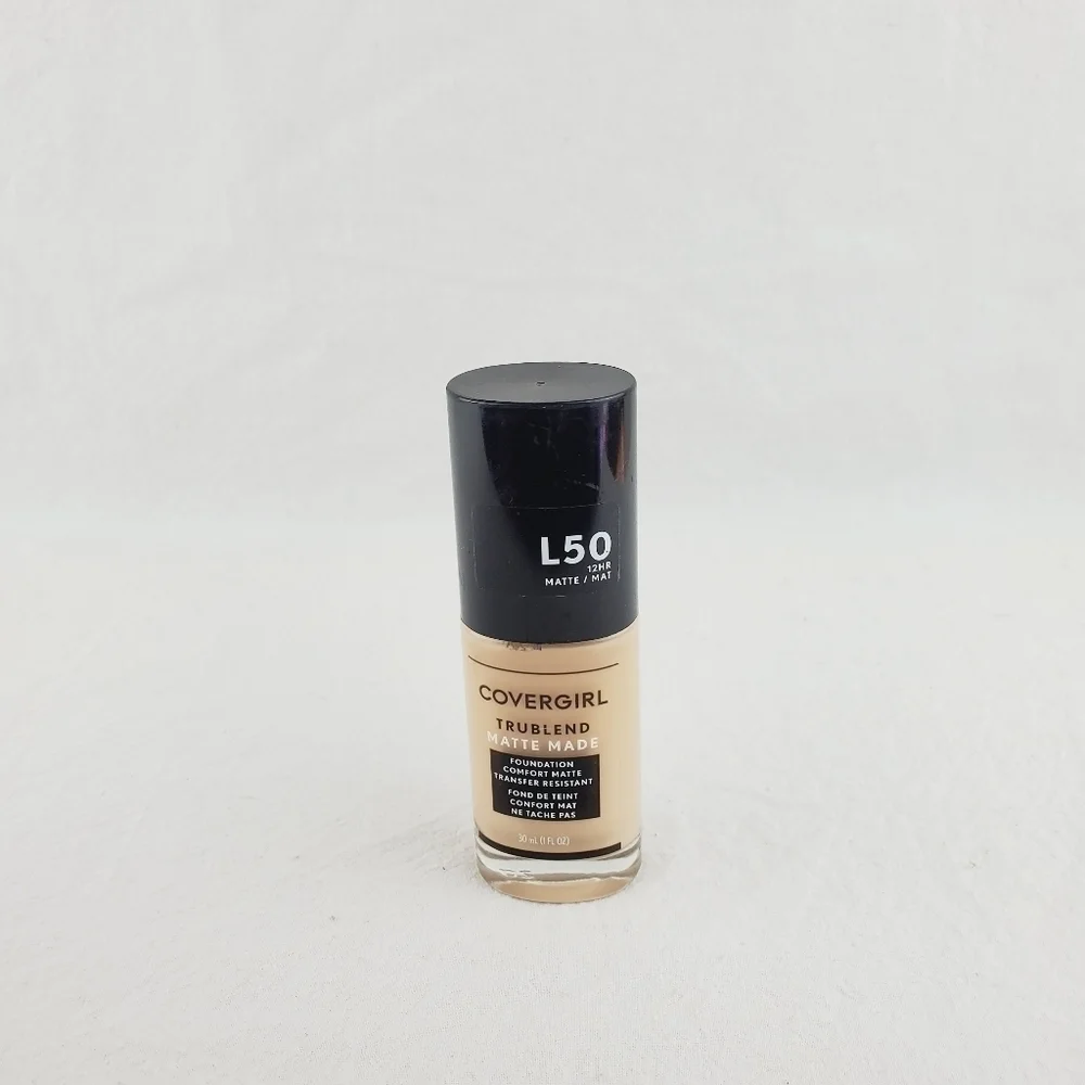 LAST ONE 🔥Covergirl trublend matte made foundation